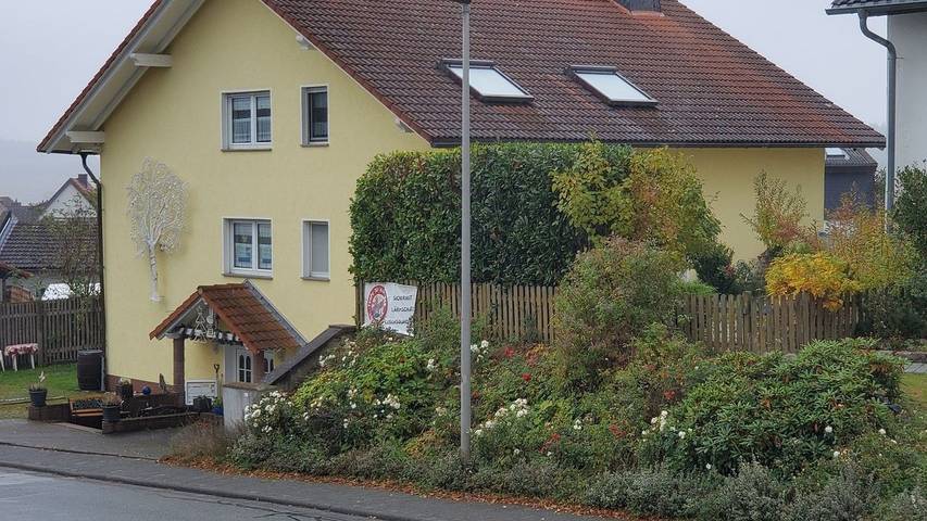 Ferienwohnung für 3 Personen, mit Garten und Terrasse in Usingen