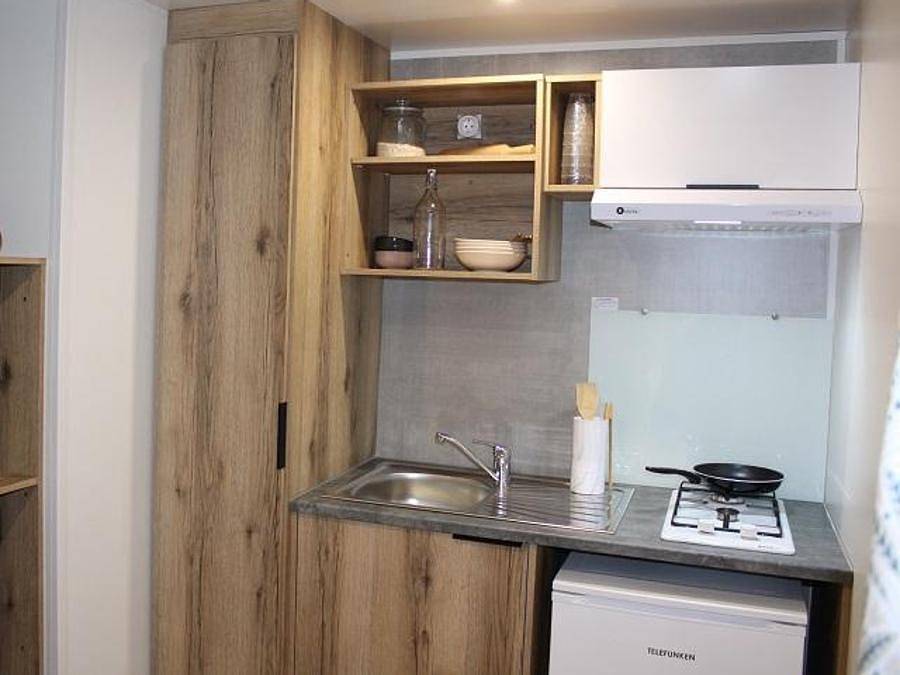 Camping de Charlieu - Chambre 2 personnes - Chambre Hôtelière in Charlieu, Région de Roanne