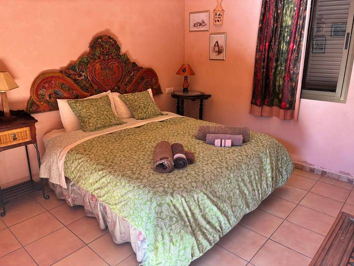 Casa rural para 3 personas, con Balcón y Terraza además de Jardín y Piscina en Berrocal - 2