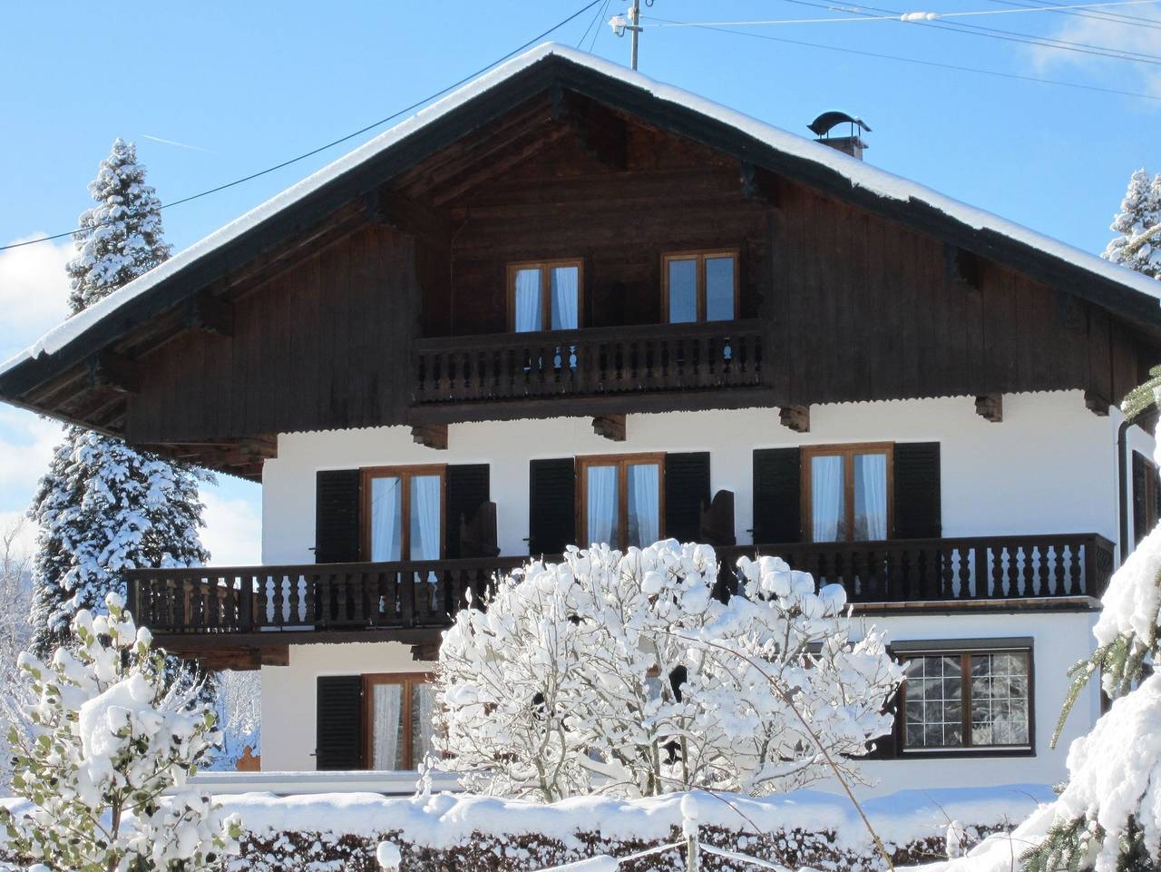 Ganze Ferienwohnung, Gästehaus Gartenheim    Fam. Schäffler - Ferienwohnung Apfelbaum (38qm) im 2. Stock in Bad Wiessee, Bayerische Alpen