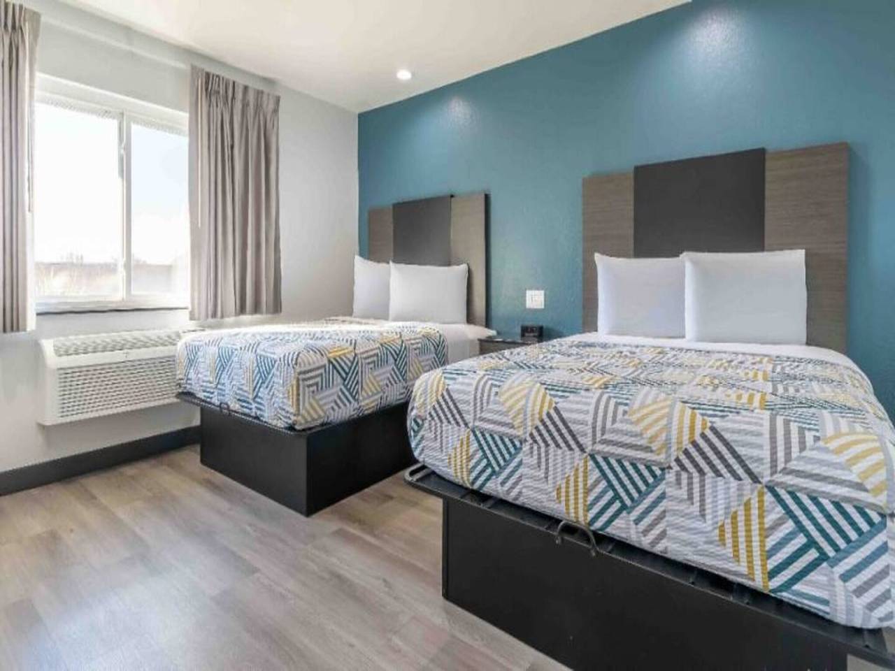 2 Camas Queen | Suite | Ns | Nevera in Perris, Riverside County