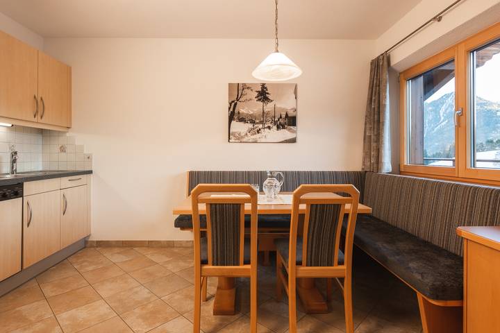 Vakantiewoning voor 4 personen, with Balkon and Tuin as well as Uitzicht in Serfaus