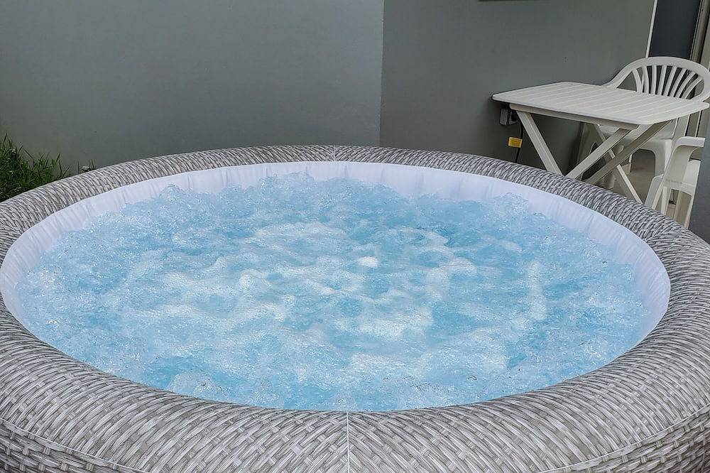 Entire apartment, Charming T1 bis with private spa in Remire-Montjoly, French Guiana