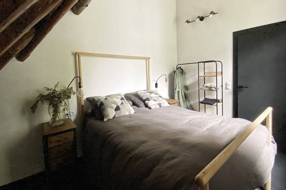 Charming Rustic Borda in the Pyrenees in Borce, Béarn