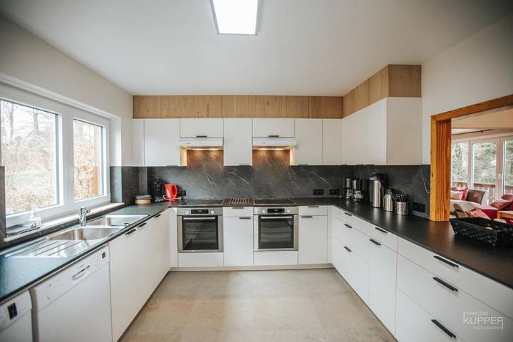 Gîte pour 26 personnes, avec jacuzzi ainsi que jardin et sauna dans Xhoffraix - 2