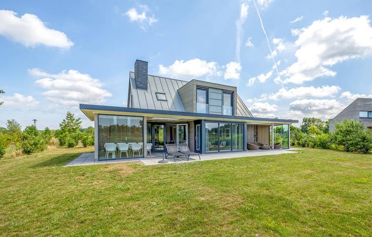 Ferienhaus für 8 Personen, mit Terrasse und Garten