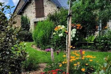 Gîte pour 2 personnes, avec terrasse à Marcillac-la-Croisille