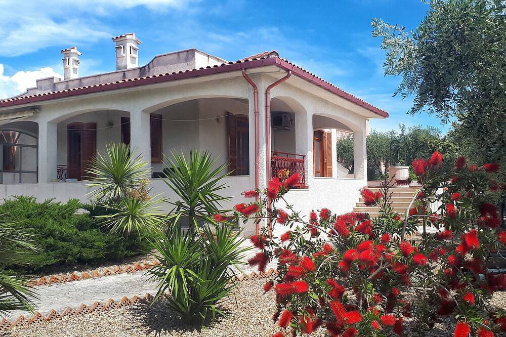 Villa Mariangela, Panorama on the Gargano in Monte Sant'Angelo, Gargano