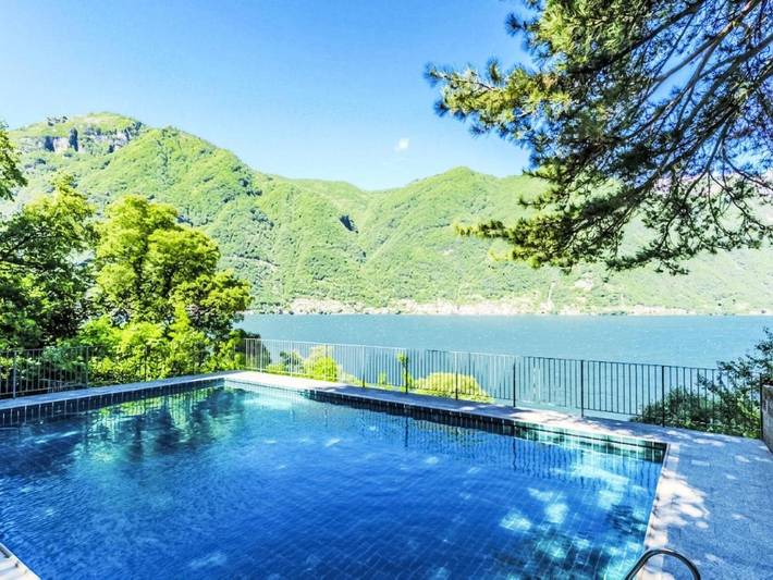 Gîte pour 4 personnes, avec Terrasse et Jardin ainsi que Piscine et Vue sur le lac à Schignano - 4
