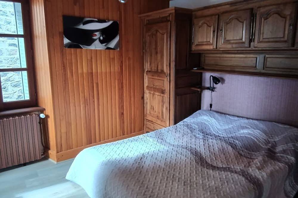 Nature et sérénité in Allanche, Parc naturel régional des Volcans d'Auvergne