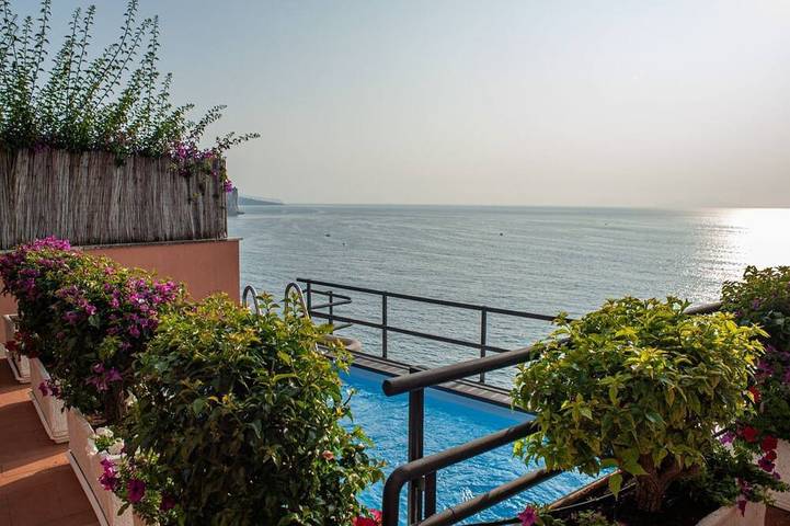 Ferienhaus für 11 Personen, mit Balkon und Pool