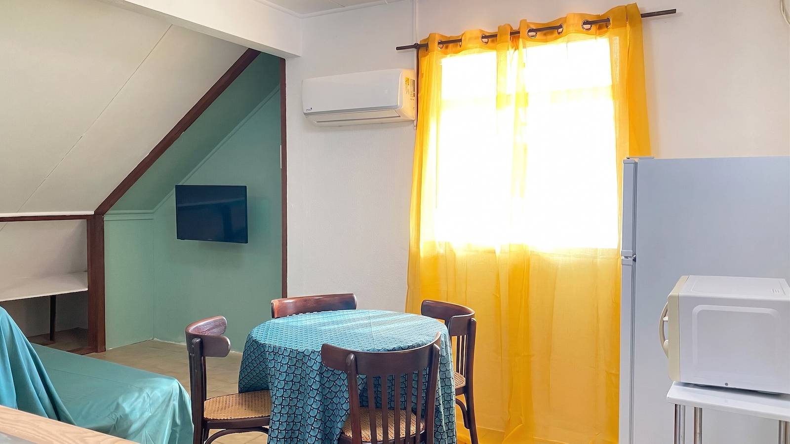 Appartement entier, Appartement moderne à Remire-Montjoly avec balcon, 60 m² in Remire-Montjoly, Guyane française