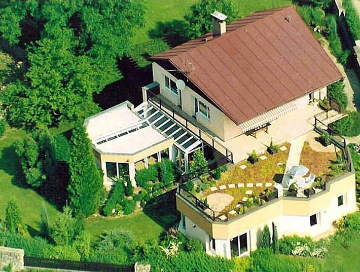 Vakantiehuis voor 10 personen, with tuin and sauna as well as terras in Midden-Bohemen