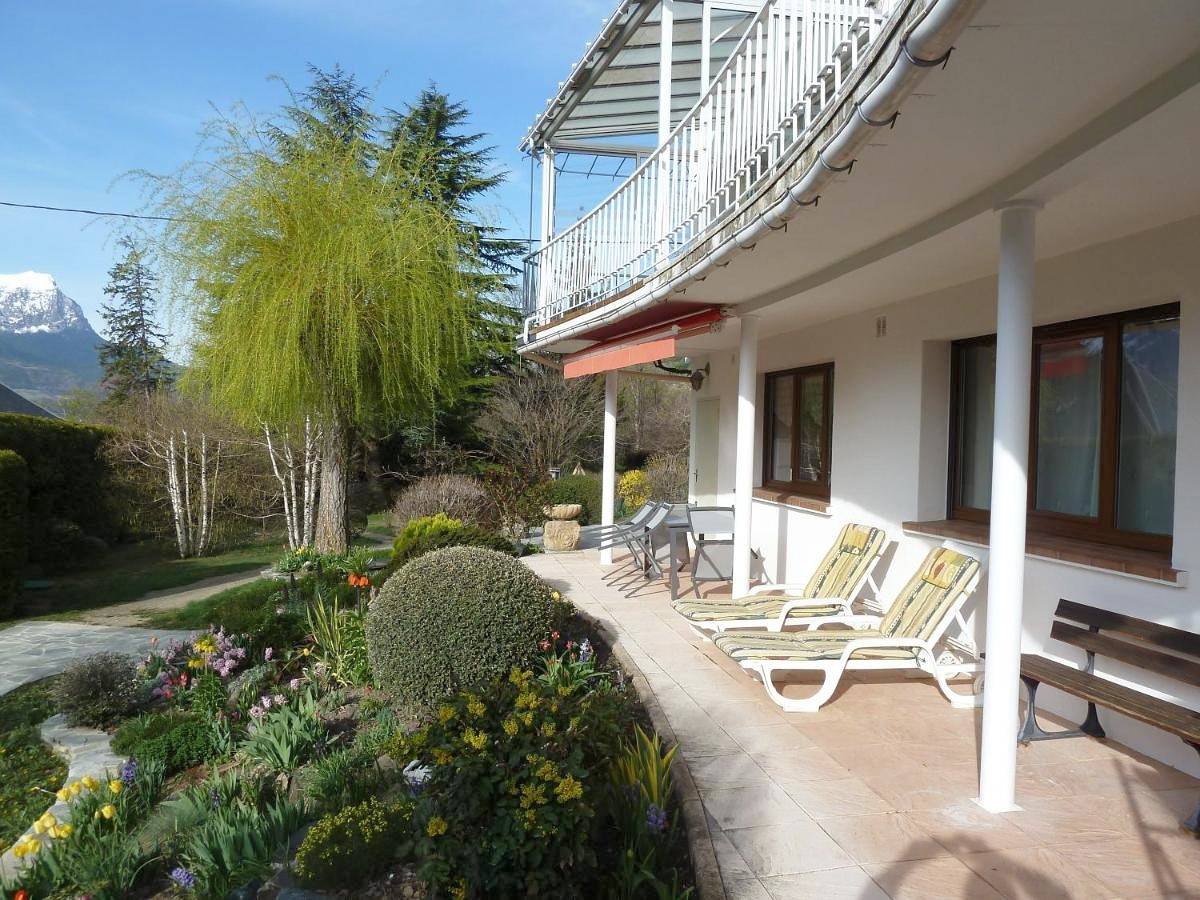 Appartement entier, Apartment - Ground Floor in Embrun, Parc national des Écrins