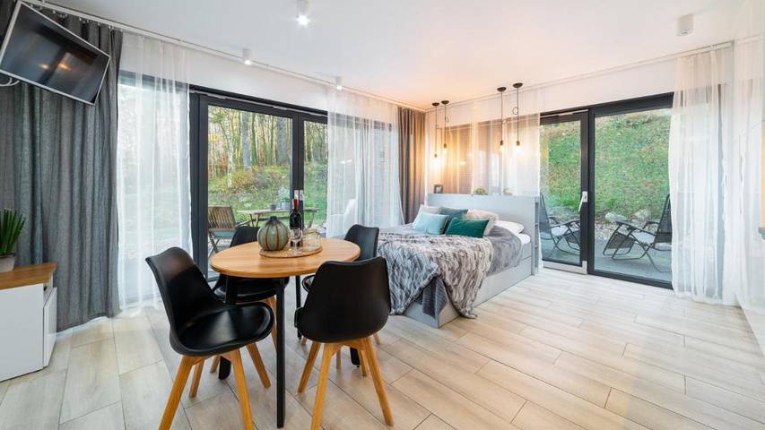 Ferienwohnung für 2 Personen, mit Terrasse und Whirlpool sowie Sauna und Pool, mit Haustier in Niederschlesien - 2