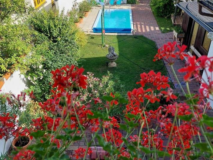 Ferienwohnung für 2 Personen, mit Whirlpool und Garten sowie Terrasse, kinderfreundlich in Weinviertel