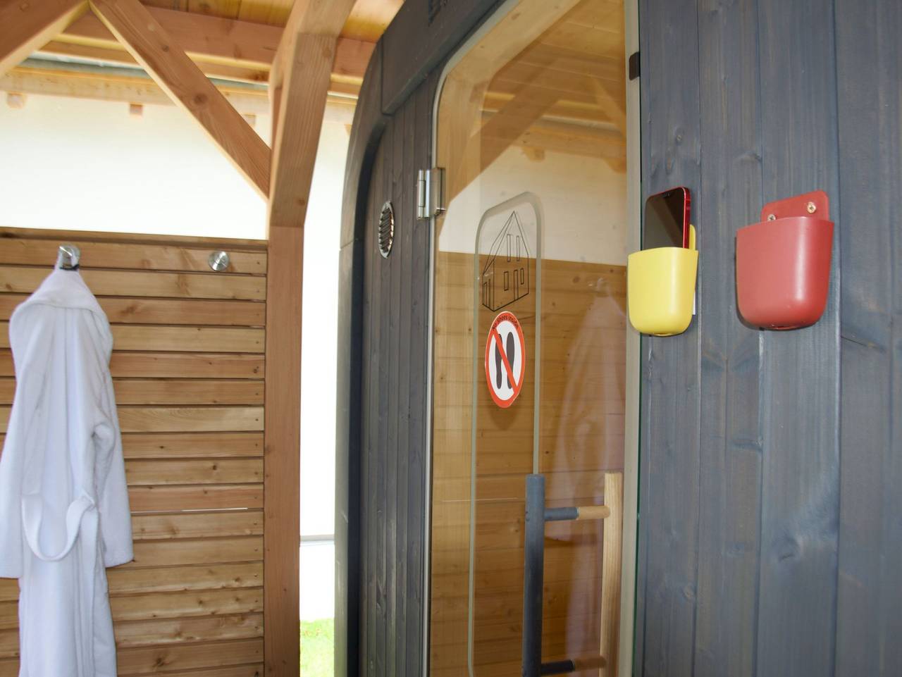 Ganze Ferienwohnung, Fleesenseetreppe Rechts in Göhren-Lebbin, Fleesensee