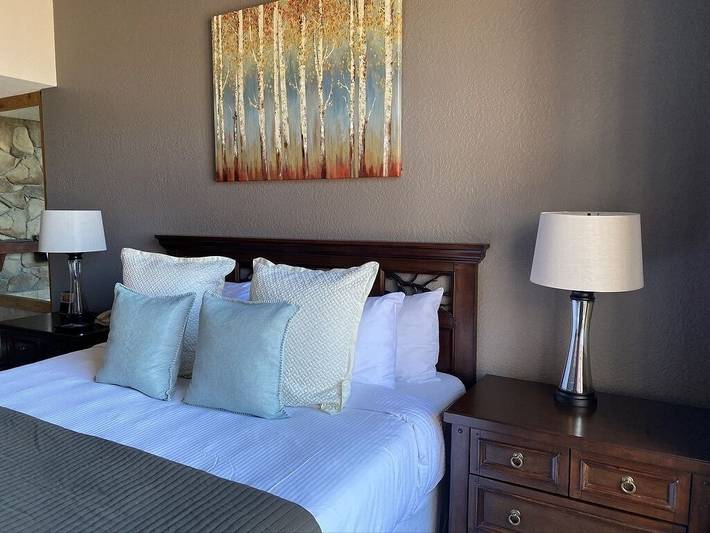 Vacation apartment for 5 people, with pool and sauna as well as hot tub and balcony in Utah