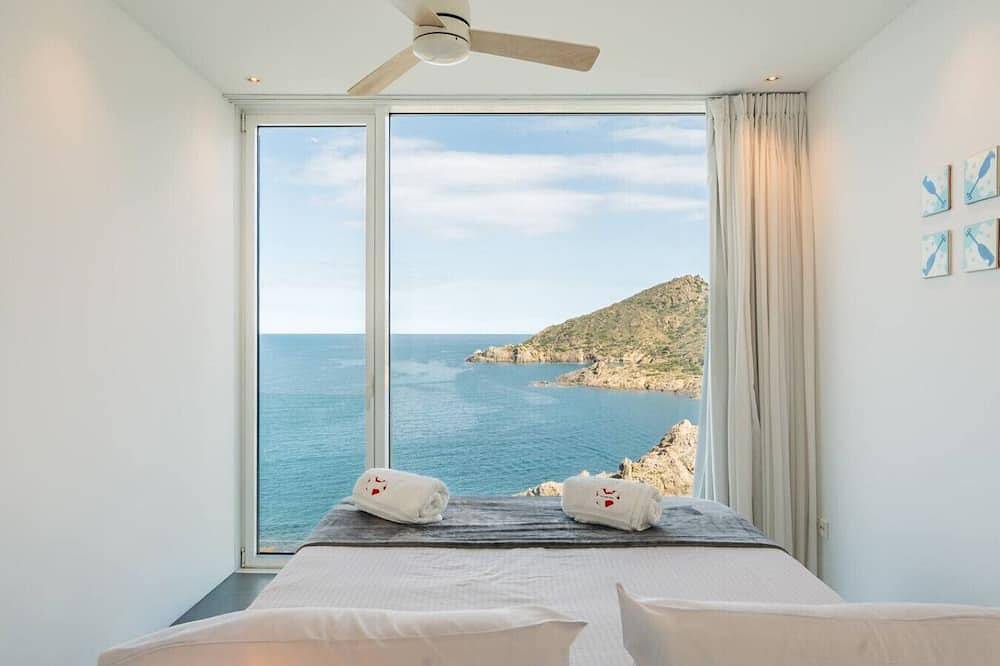 Casa Girasol • Iconic luxury villa • Infinity pool in el Port de la Selva, Upper Empordà