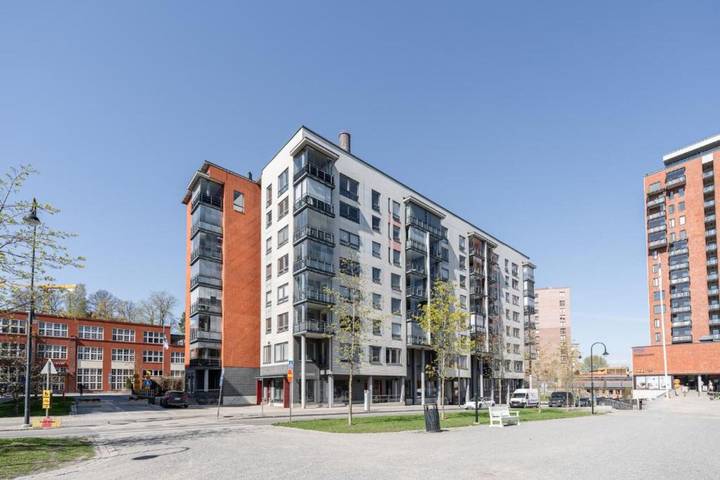 Ganze Wohnung, Modern 1Br with Sauna, Balcony & Free Parking in Pirkanmaa