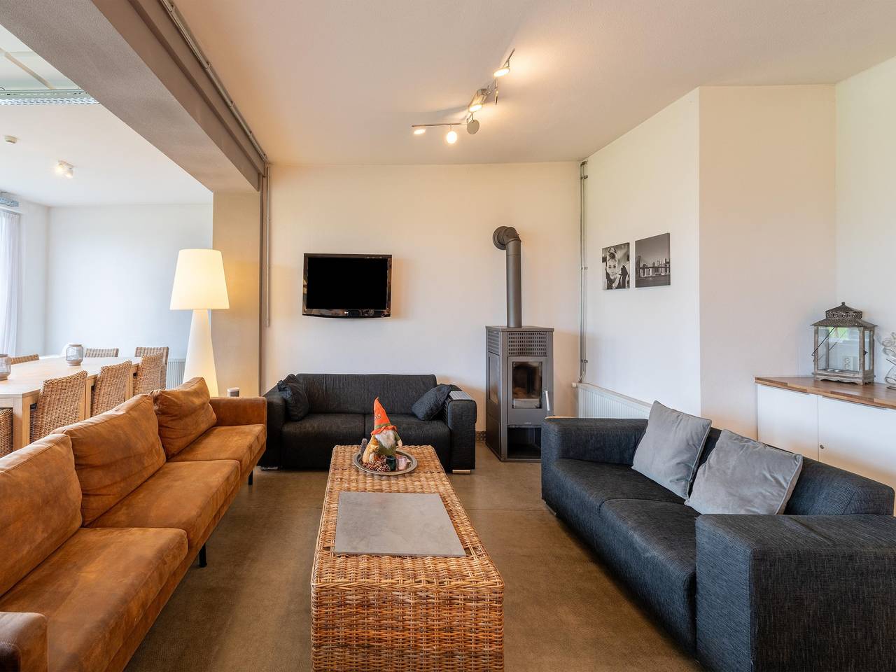 Spacious Group Stay in Teuge with Garden in Teuge, Veluwe