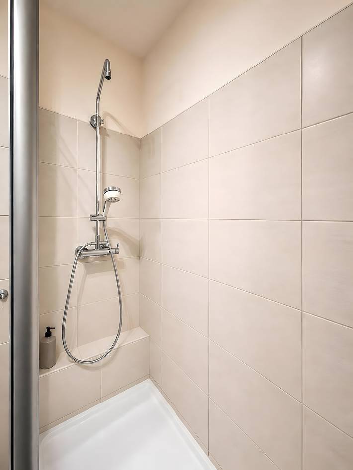 Hel lejlighed, Premium Thermen Apartment 100 m to Thermenatur sauna, private balcony & Wi-Fi in Bad Rodach, Oberes Maintal - Coburger Land
