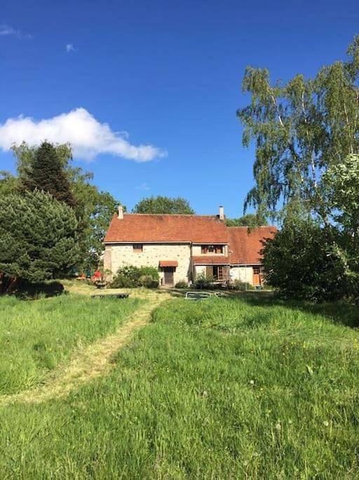 Holiday Home in Le Vézier, Marne