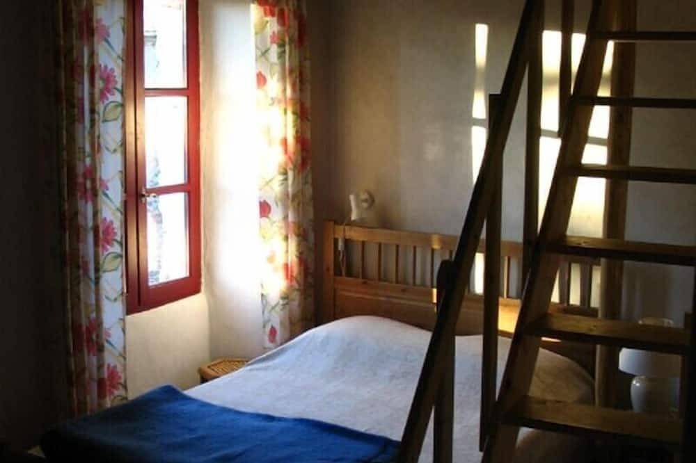 Appartement entier, Location vacances en Cévennes - Gîte Cévennes - Vue panoramique exceptionnelle in Moissac-Vallée-Française, Parc national des Cévennes