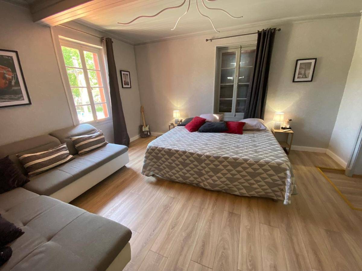 Standard Double Room in Bioule, Tarn-et-Garonne