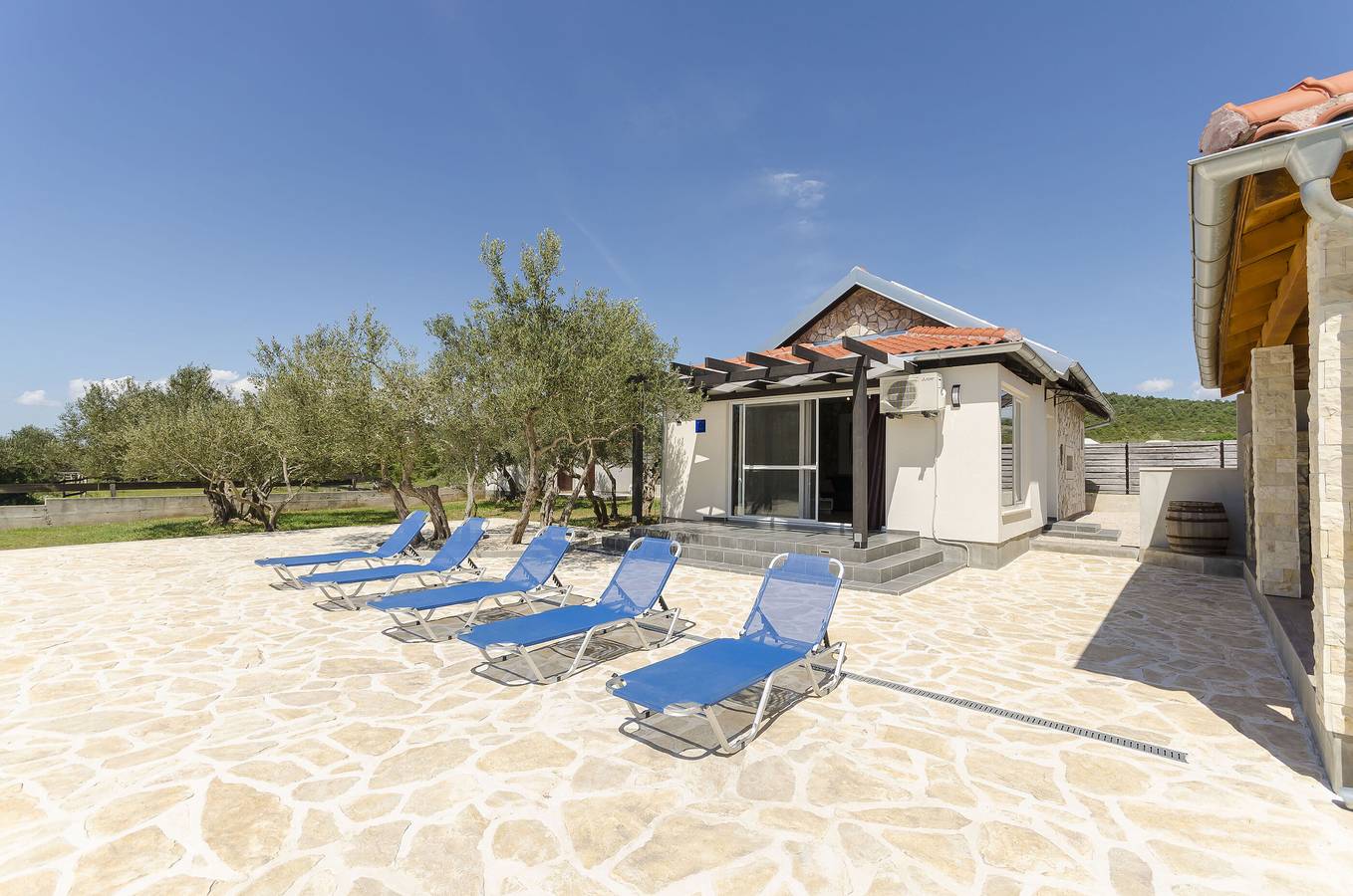 House Hacienda in Tisno, Šibenik-Knin