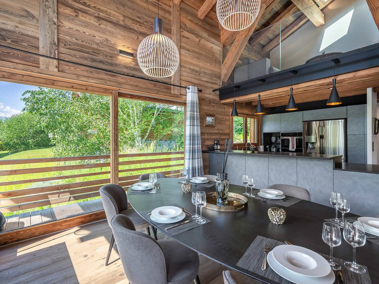 Chalet Luxe 12 Pers. Face aux Pistes avec Skiroom, Garage, Salle de Sport et Services Inclus in Demi-Quartier, Pays du Mont-Blanc