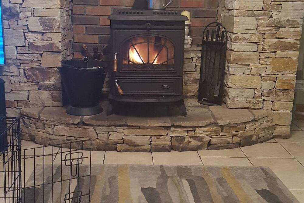 Willow House all the fun of Donegal outside the front Door .No.Children under 18 in County Donegal