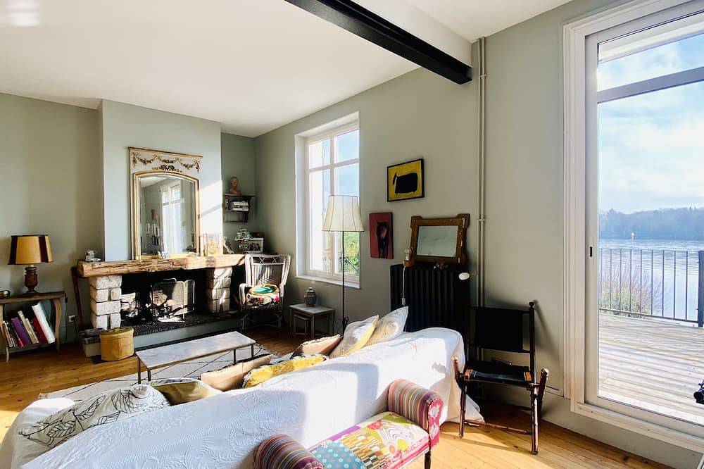 Maison familiale en bord de Seine, confort et vues exceptionnels, Paris à 1H15 in Muids, Région de Les Andelys