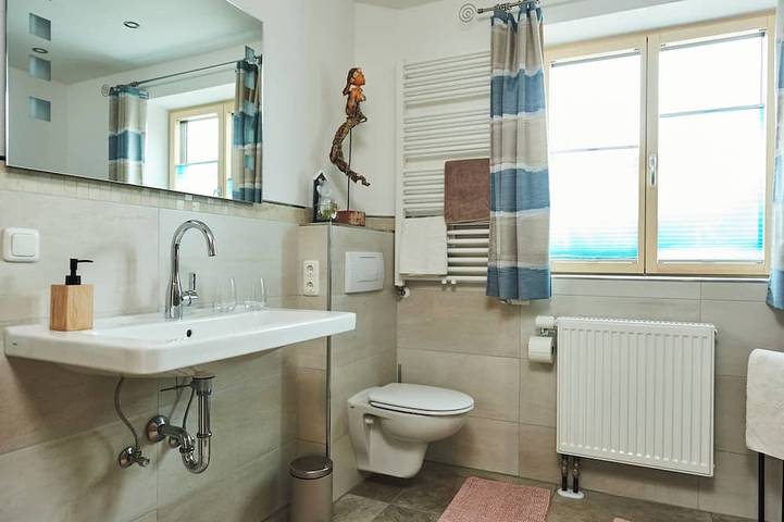Ganze Wohnung, Gemütliche Ferienwohnung auf dem Land in Tuntenhausen, Landkreis Rosenheim