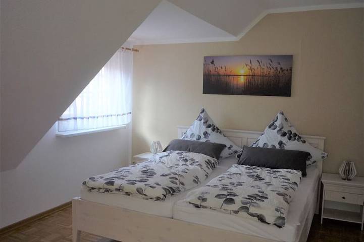 Ferienwohnung für 3 Personen, mit Garten und Balkon sowie Whirlpool - 1