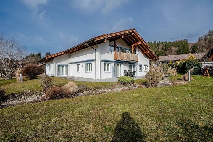 Ferienhaus mit Meerblick für 7 Personen, mit Terrasse und Garten