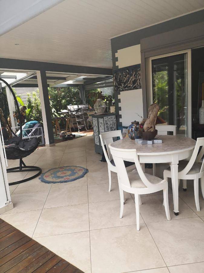 Location de vacances pour 2 personnes, avec jardin ainsi que terrasse et vue à Manapy les Bains - 3