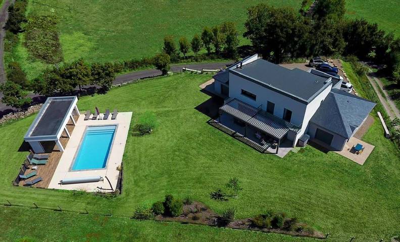 Villa pour 4 personnes, avec terrasse ainsi que piscine et jardin dans l' Aveyron - 2