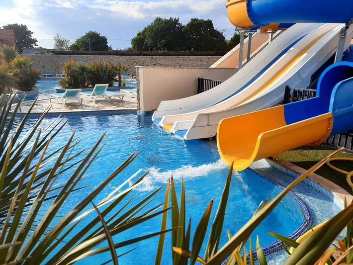 Camping pour 6 personnes, avec piscine et terrasse ainsi que jardin et jacuzzi, animaux acceptés à La Baule-Escoublac - 4