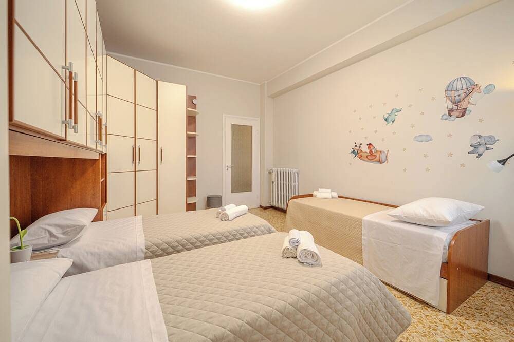 Ganze Wohnung, Ideal place for those seeking practicality, relaxation and zero worries in Novara in Novara, Novara Provinz