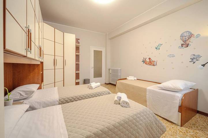 Apartamento entero, Casa Lella - Apartment for up to 6 people for families and group of friends in Novara, Provincia de Novara