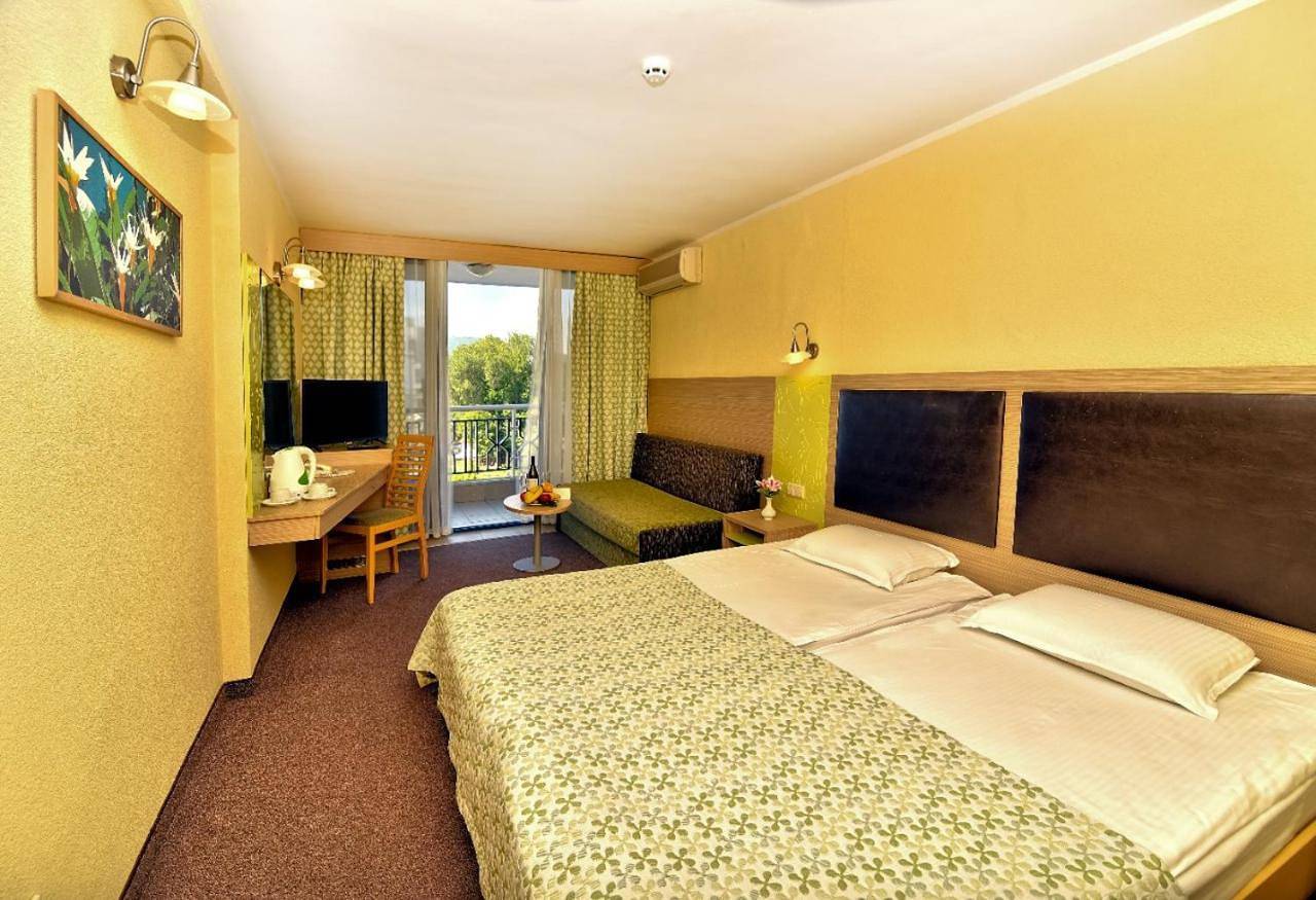 Hotel Slavuna in Albena, Baltchik
