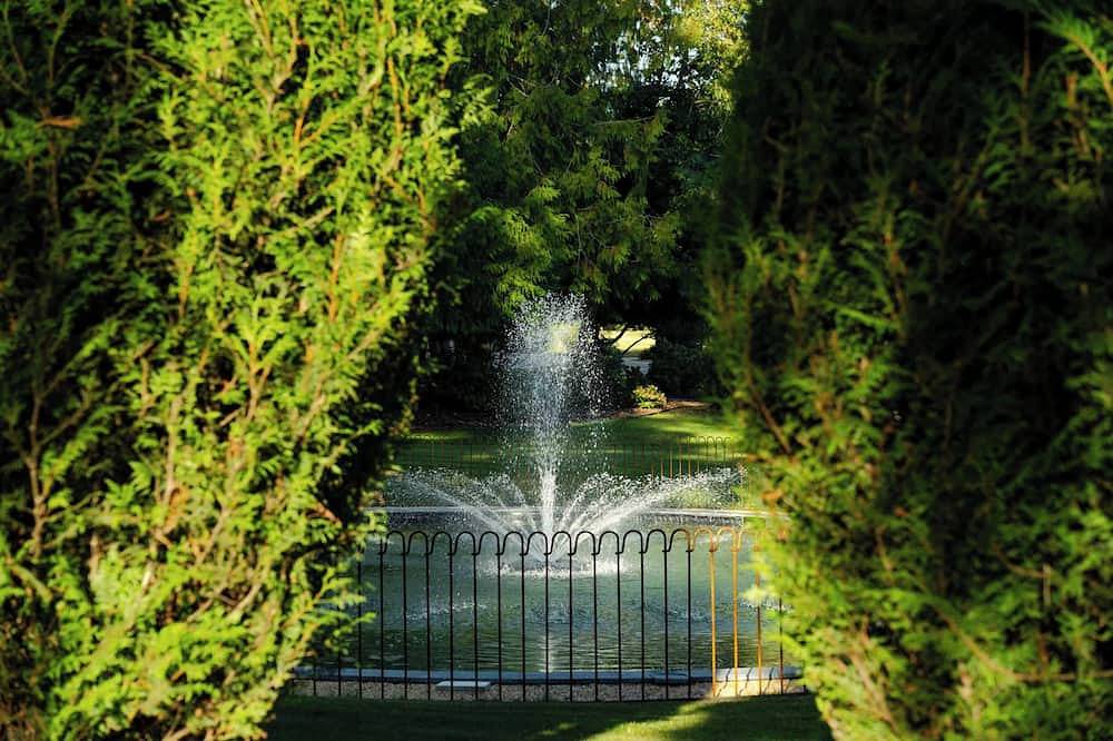 Domaine de l'Ormeau - Luxury Estate with Indoor Pool & Spa in Falaise, Normandy in Sainte-Thérèse-en-Pays-de-Falaise, Región de Caen