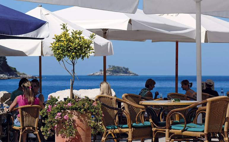 Camping für 2 Personen, mit Terrasse und Pool in Rovinj
