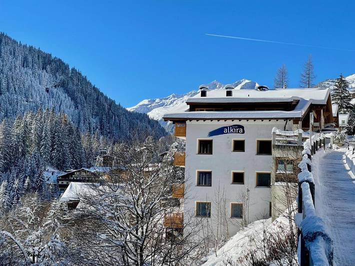 Appart’hôtel pour 3 personnes, avec jardin ainsi que vue et sauna, adapté aux familles