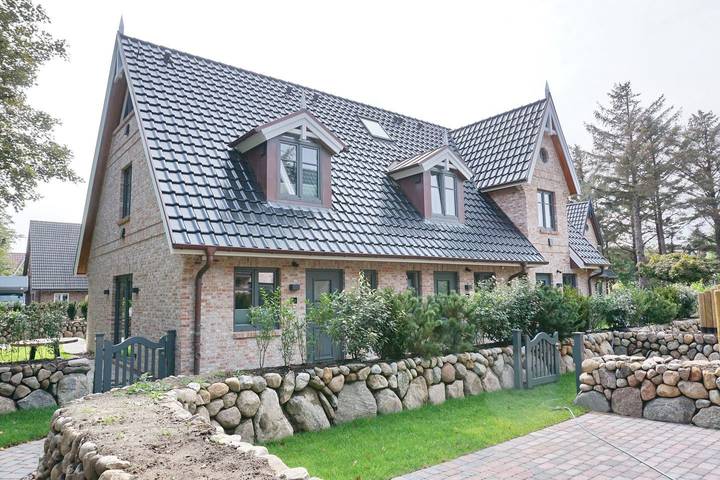 Ganze Wohnung, Das Hausteil mit 83 m² ist für bis zu 4 Personen geeignet in Tinnum, Sylt (Gemeinde)
