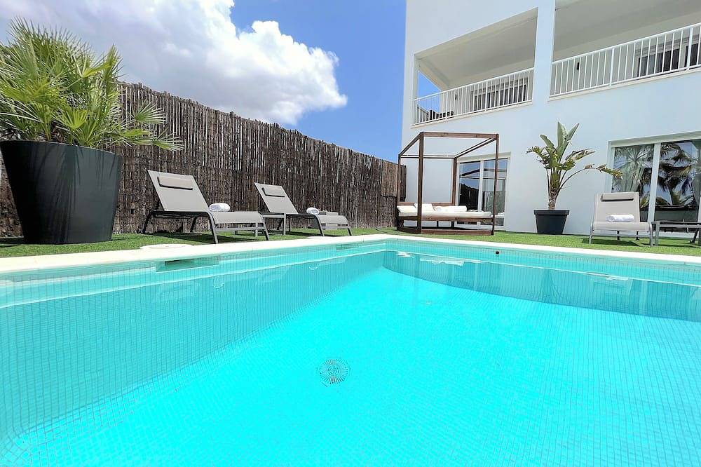 Villa Julieta 2Km From Ibiza City And Talamanca Beach in Cap Martinet, Santa Eulària des Riu