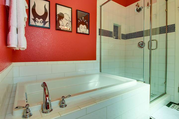 Location de vacances pour 15 personnes, avec jacuzzi ainsi que terrasse et piscine à Anaheim - 3