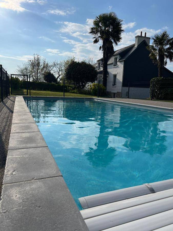 Location de vacances pour 8 personnes, avec piscine et jardin à Clohars-Fouesnant - 2