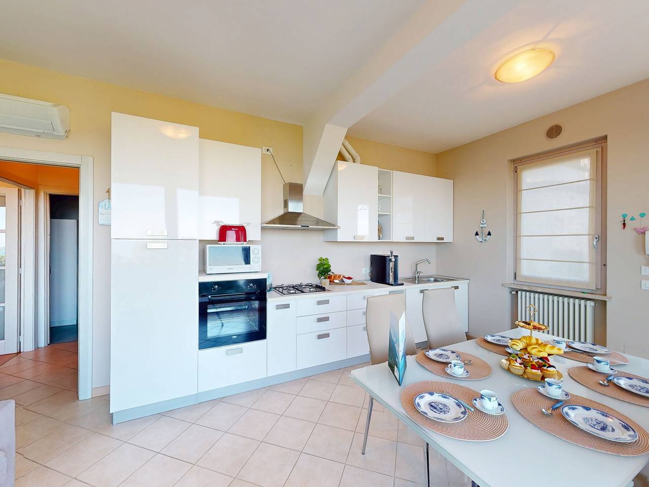 Appartamento intero, Horizon Apartment by Bookinggardalake in Moniga del Garda, Prealpi Gardesane